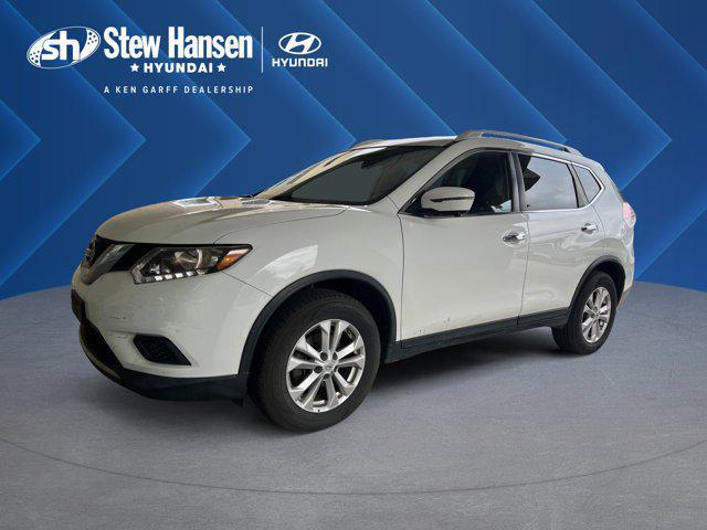 2016 Nissan Rogue SV for sale in CLIVE, IA