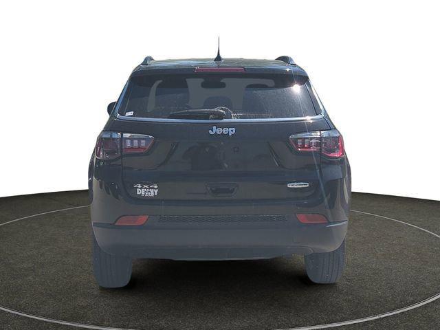 2022 Jeep Compass Latitude Lux 4x4
