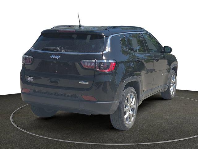 2022 Jeep Compass Latitude Lux 4x4