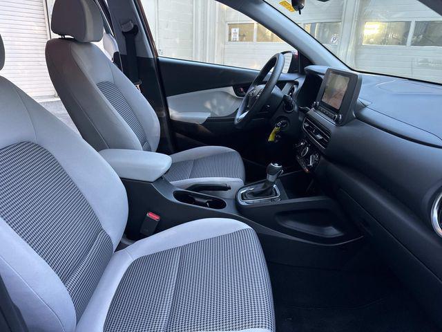 2023 Hyundai Kona SE