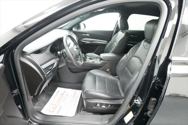 2020 Cadillac XT4 AWD Premium Luxury
