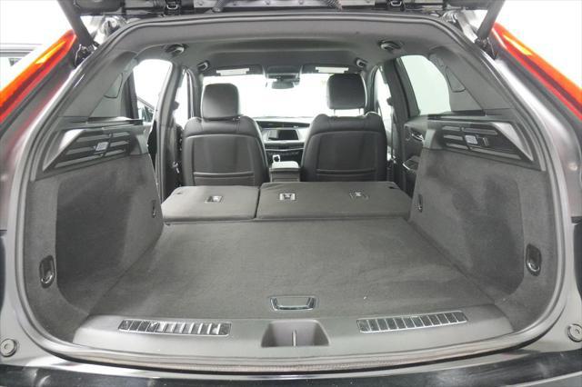 2020 Cadillac XT4 AWD Premium Luxury