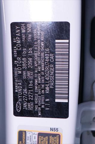2024 Hyundai Elantra SE