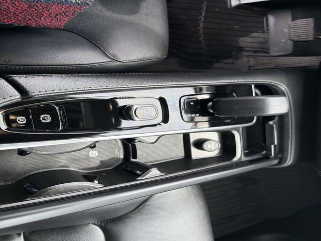2023 Volvo XC90 B5 Core