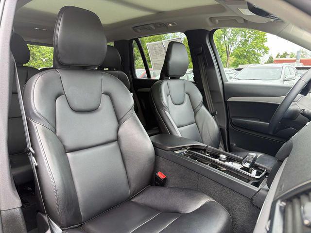 2023 Volvo XC90 B5 Core