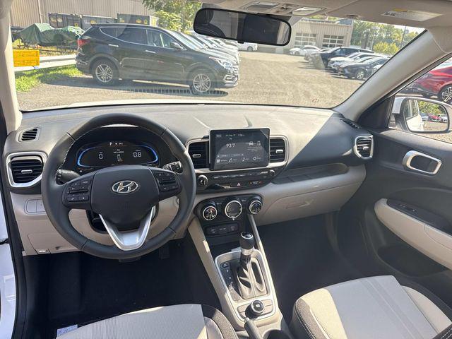 2025 Hyundai Venue SEL