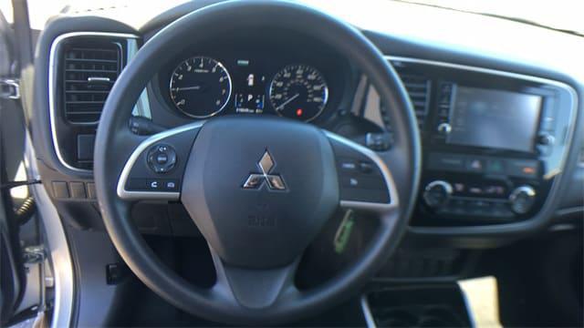 2018 Mitsubishi Outlander ES