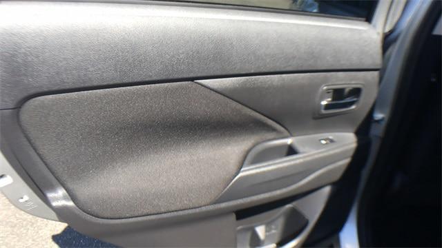 2018 Mitsubishi Outlander ES