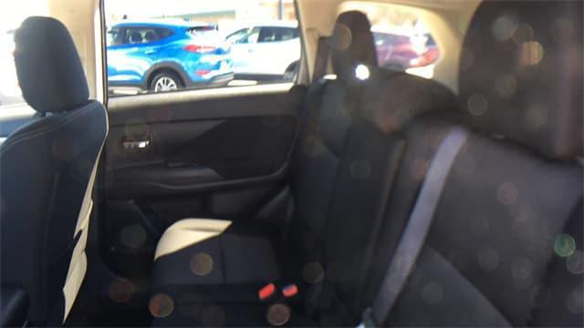 2018 Mitsubishi Outlander ES