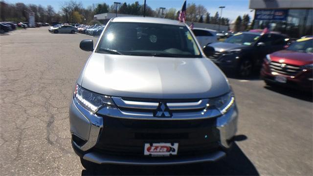 2018 Mitsubishi Outlander ES