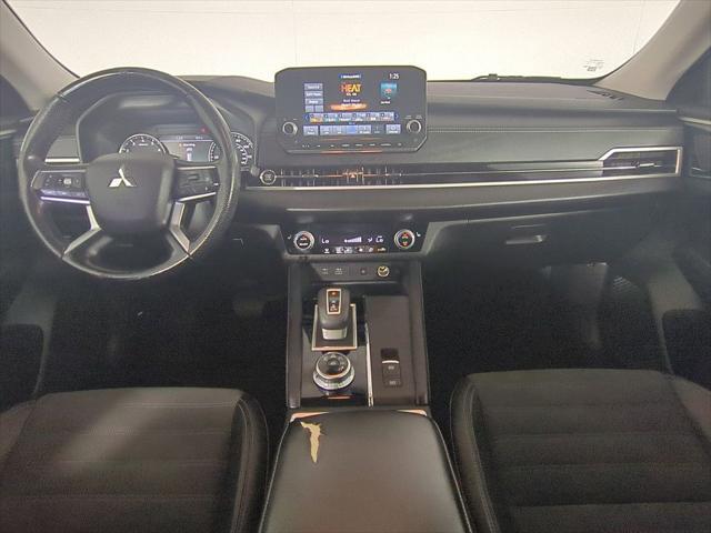 2022 Mitsubishi Outlander SE