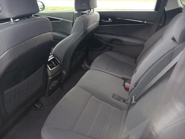 2017 Kia Sorento 2.4L LX
