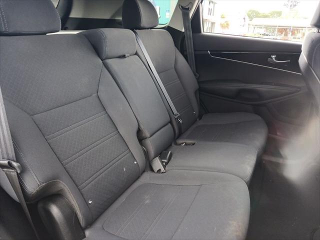 2017 Kia Sorento 2.4L LX
