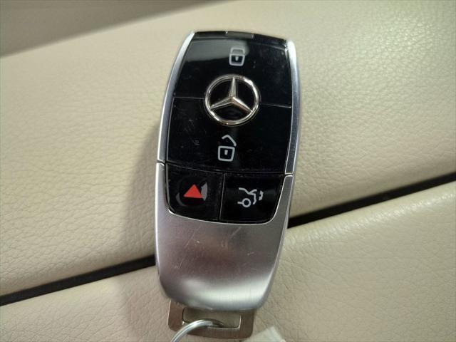 2018 Mercedes-Benz E-CLASS E 300 E 300