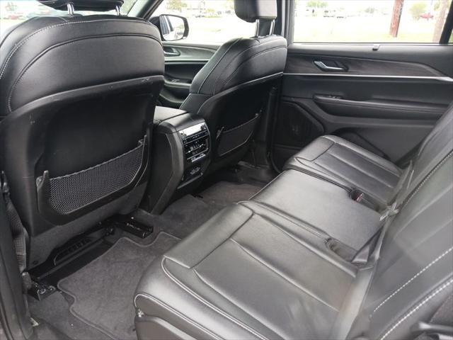 2024 Jeep Grand Cherokee L Limited 4x2