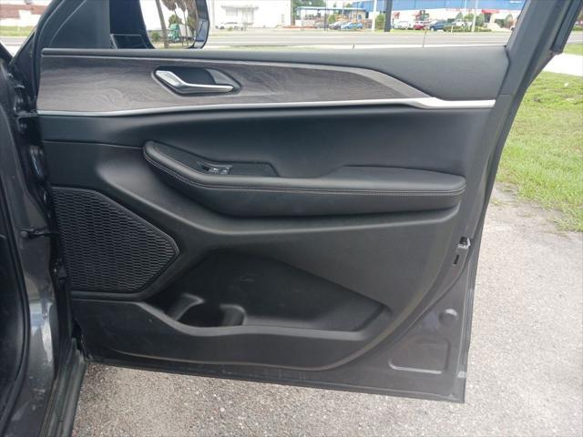 2024 Jeep Grand Cherokee L Limited 4x2