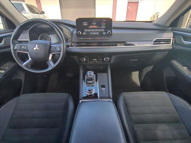 2024 Mitsubishi Outlander SE Black Edition S-AWC
