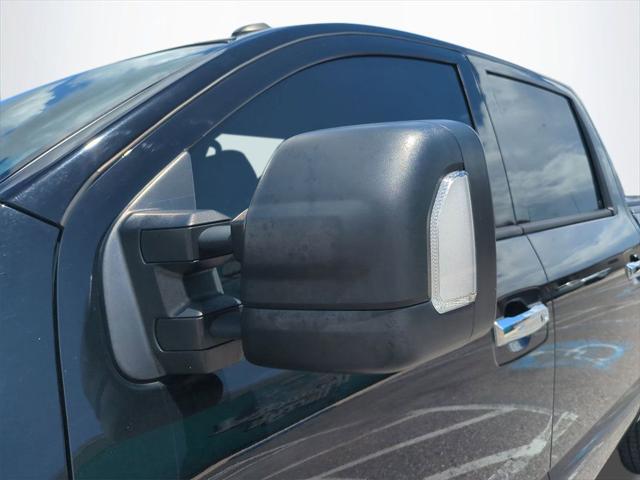 2020 Nissan Titan Crew Cab SV 4x4