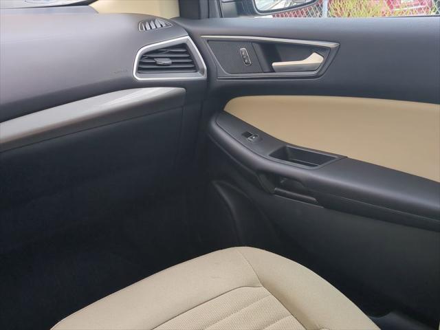 2021 Ford Edge SE