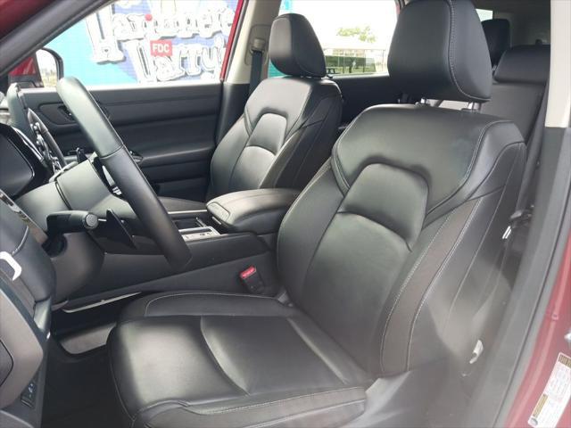 2025 Nissan Pathfinder SL FWD