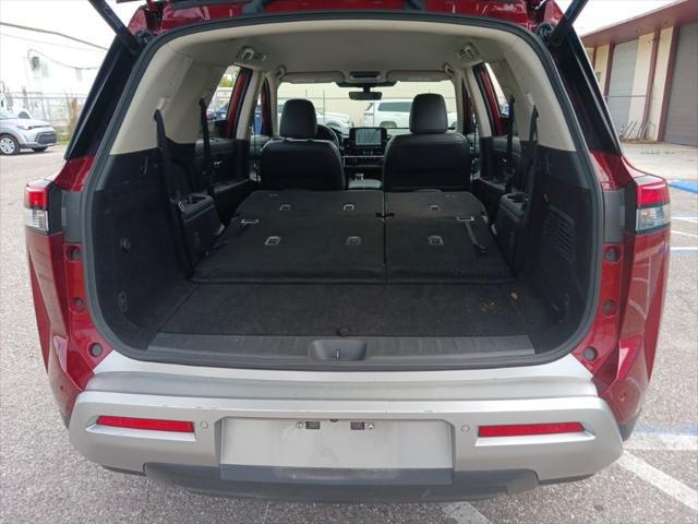 2025 Nissan Pathfinder SL FWD