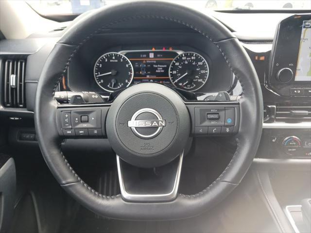 2025 Nissan Pathfinder SL FWD