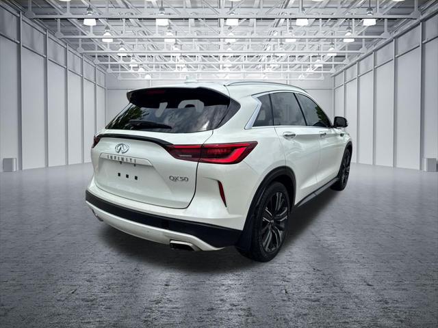 2022 INFINITI QX50 LUXE