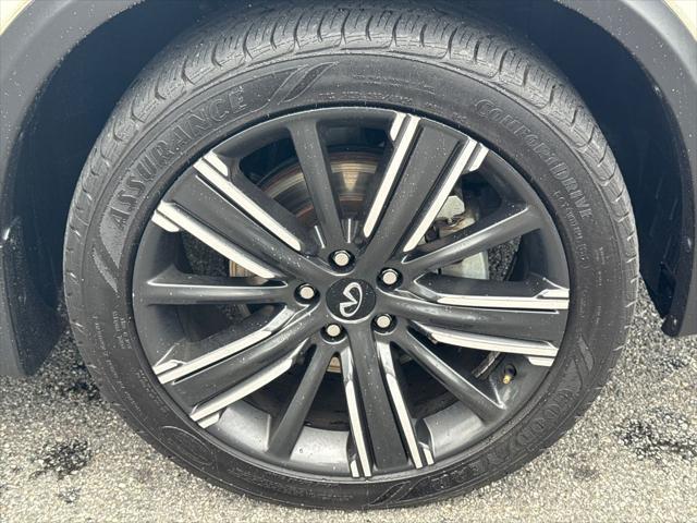 2022 INFINITI QX50 LUXE