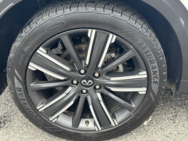 2022 INFINITI QX50 LUXE