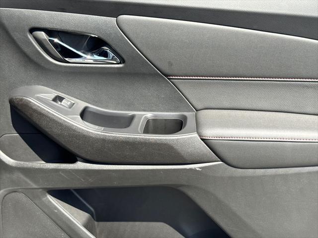 2022 Chevrolet Traverse FWD RS
