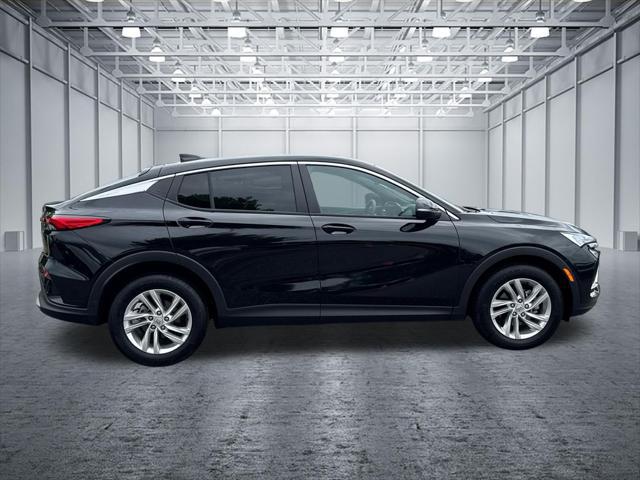 2025 Buick NV Preferred FWD