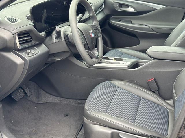 2025 Buick NV Preferred FWD