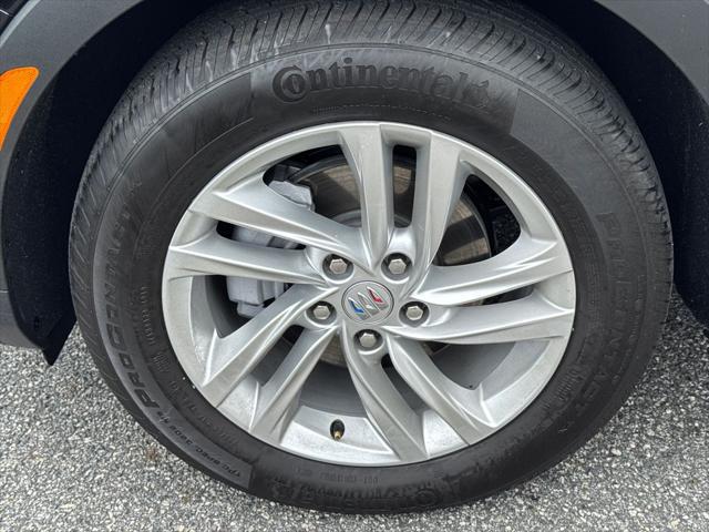 2025 Buick NV Preferred FWD
