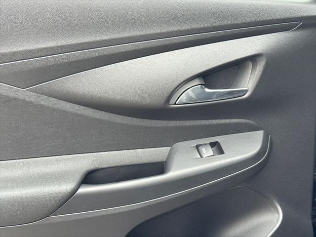 2025 Buick NV Preferred FWD