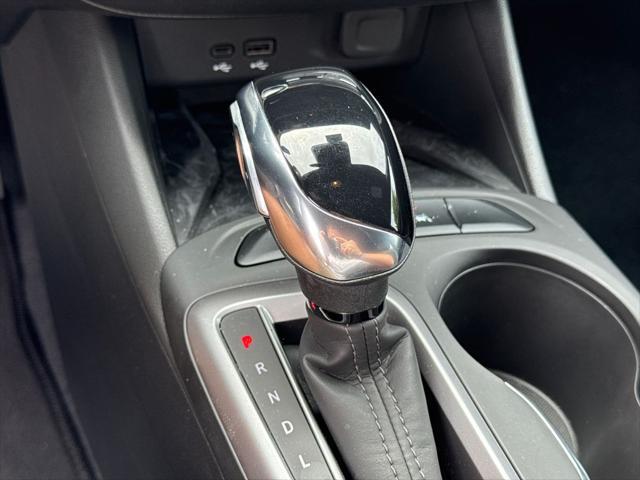 2025 Buick NV Preferred FWD