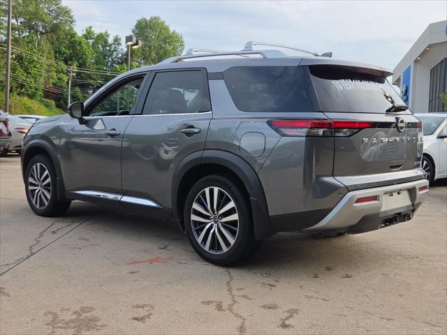 2022 Nissan Pathfinder Platinum 2WD