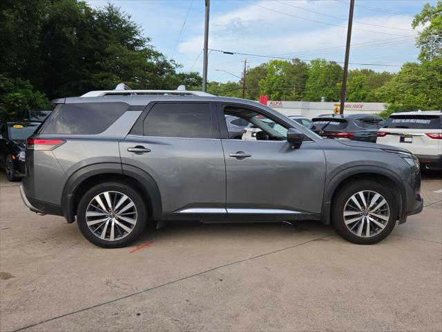 2022 Nissan Pathfinder Platinum 2WD