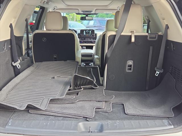 2022 Nissan Pathfinder Platinum 2WD