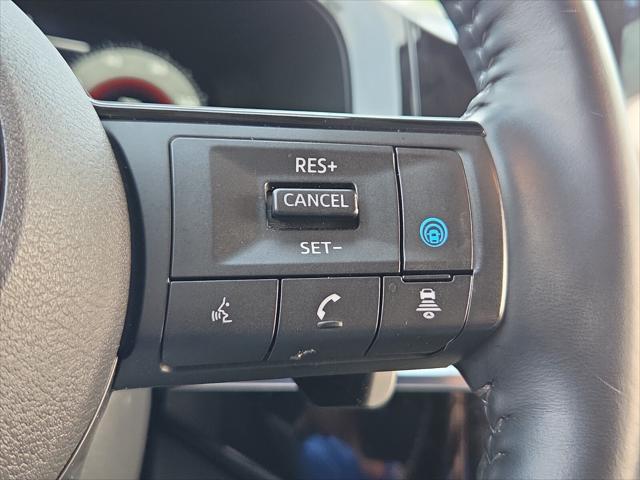 2022 Nissan Pathfinder Platinum 2WD