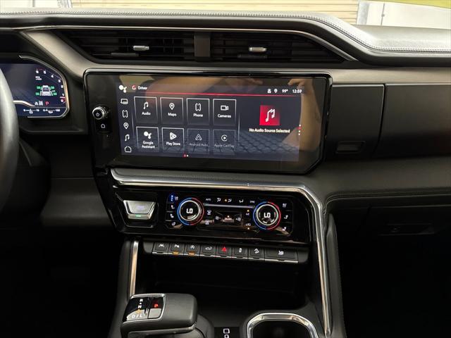 2023 GMC Sierra 1500 4WD Crew Cab Short Box Denali
