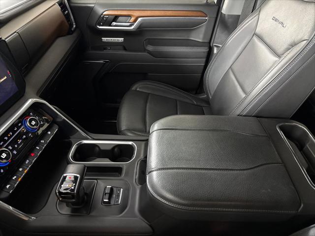 2023 GMC Sierra 1500 4WD Crew Cab Short Box Denali