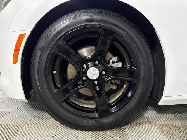2020 Chevrolet Camaro RWD Convertible 1LT