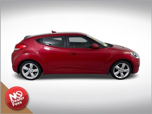 2013 Hyundai Veloster Base w/Black