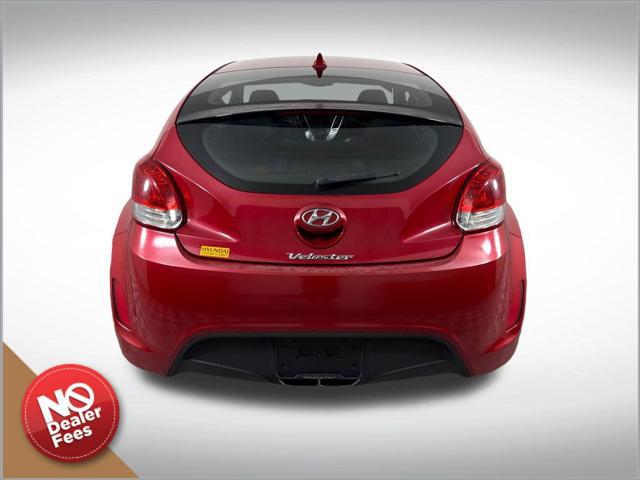 2013 Hyundai Veloster Base w/Black