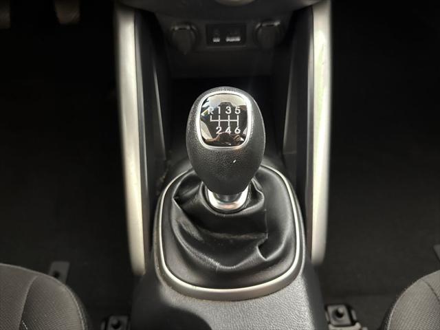 2013 Hyundai Veloster Base w/Black