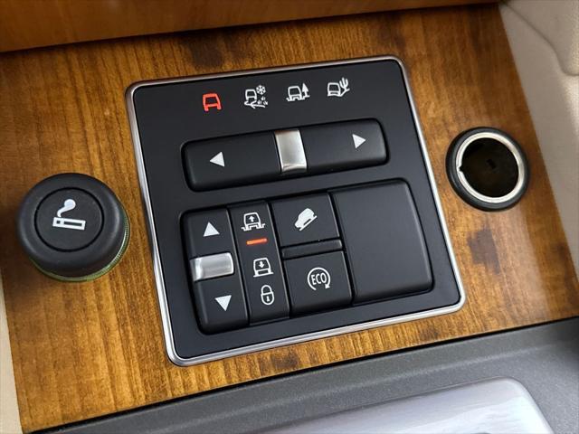2014 Land Rover LR4 Base