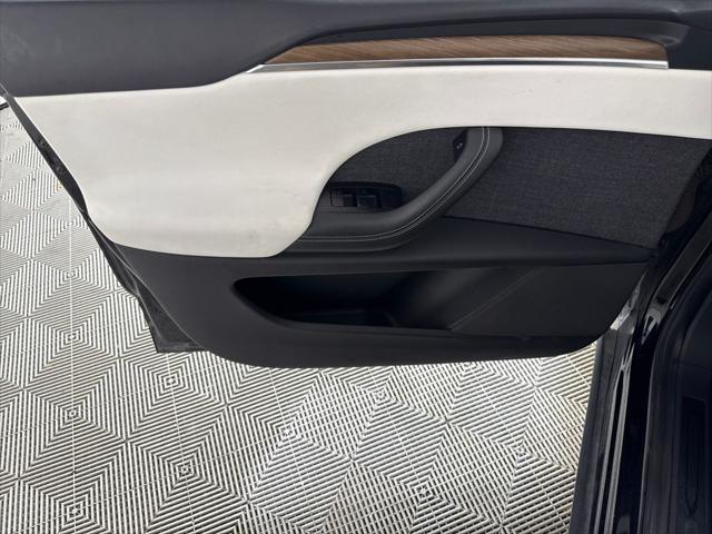 2022 Tesla Model X Dual Motor All-Wheel Drive