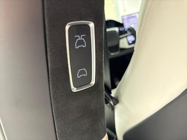 2022 Tesla Model X Dual Motor All-Wheel Drive