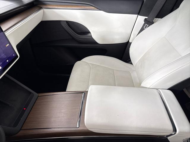 2022 Tesla Model X Dual Motor All-Wheel Drive