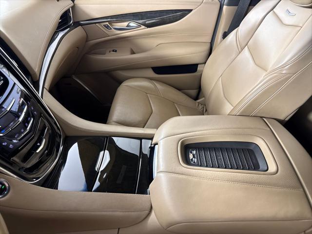 2019 Cadillac Escalade Platinum